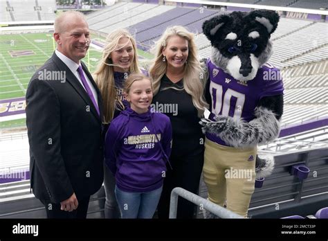 washington huskies coach wife|Washington Selects Kalen DeBoer As Head Football Coach.